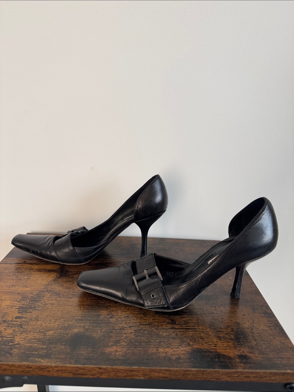 Charles David Black Square/Pointed Buckle Pumps - Picture 4 of 12